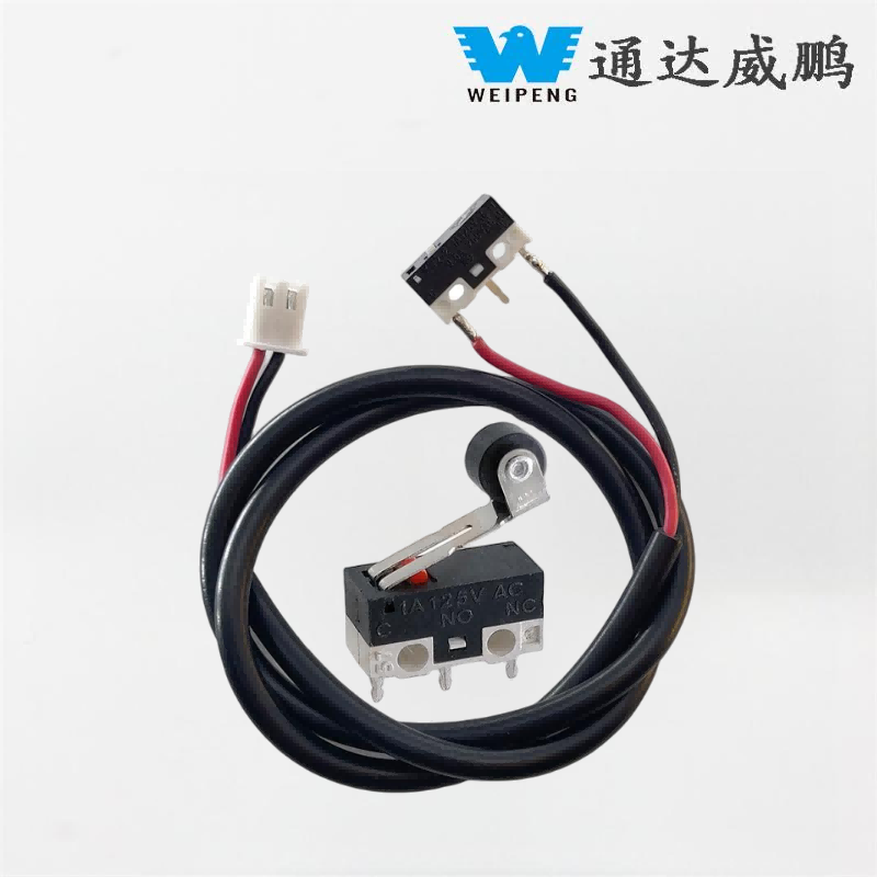 Patvarus mikrojungiklis su prispaudimu ir litavimo skirtukais