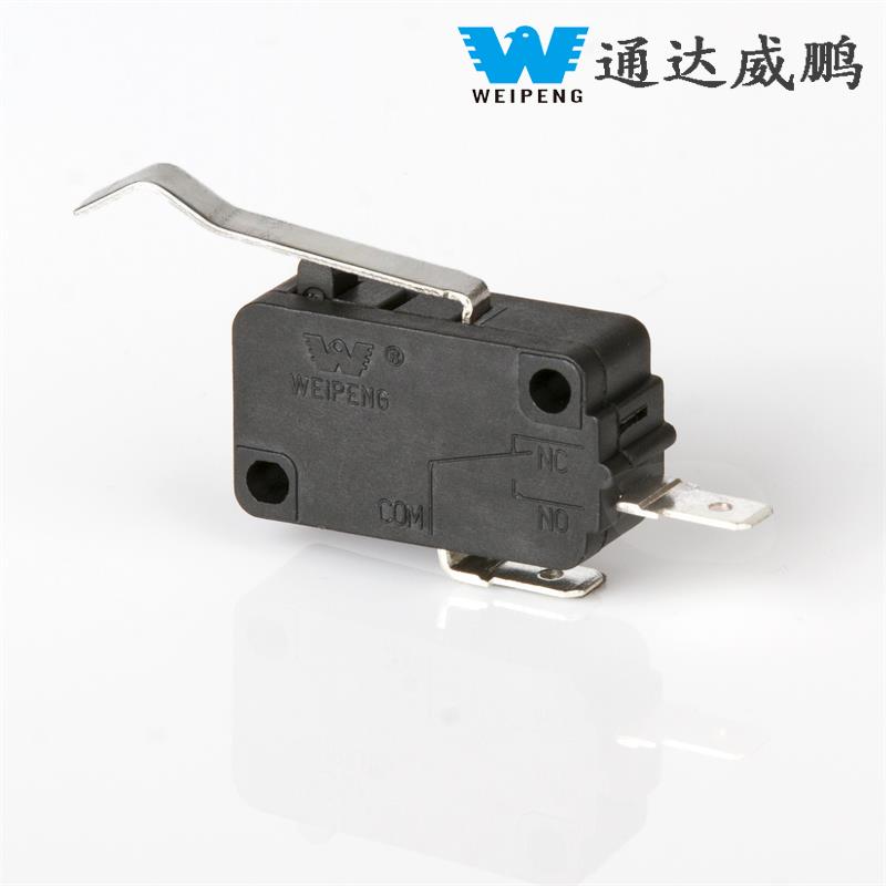 Didelės srovės mikrojungiklis, skirtas sidabrinio kontaktinio vandens šildytuvo ribotuvui